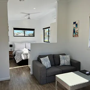  Holiday home Club Byron Australia